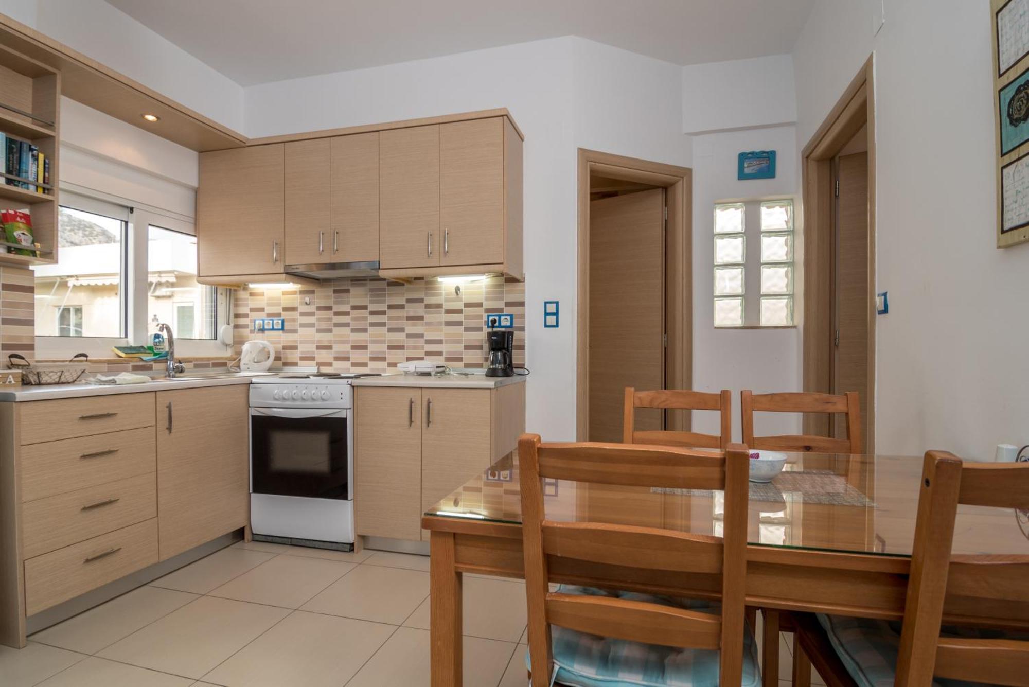 Giannmary Apartment Palaiochora Ngoại thất bức ảnh
